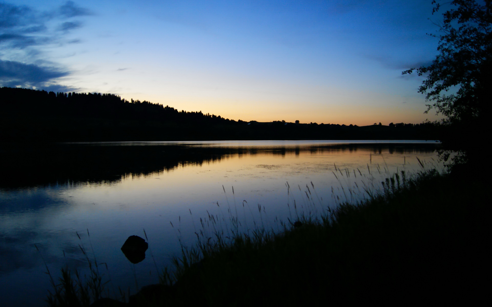 九游体育官网-里尔持续保持高位压迫打法