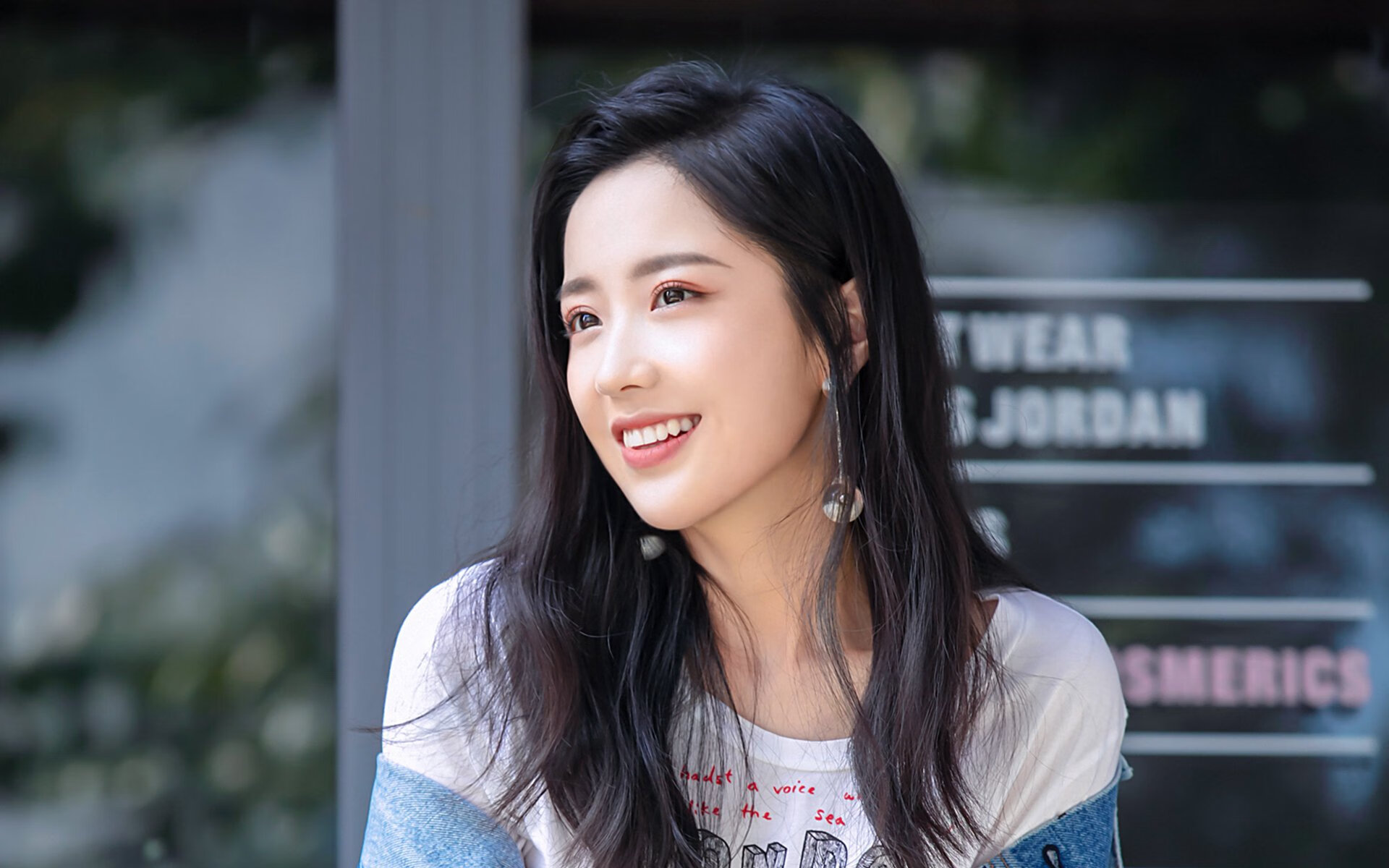 九游官网入口活动-仰泳对决吉尔吉斯斯坦表现冷静自信，吉尔吉斯斯坦游泳运动员