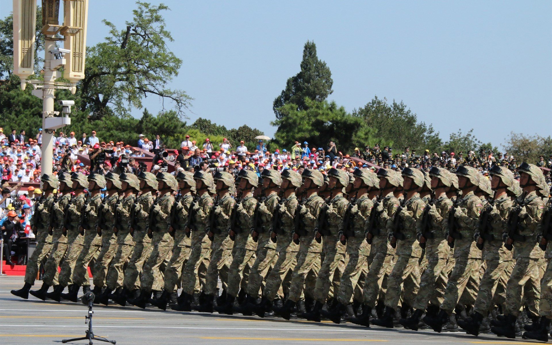 拉文罚球稳定公牛末节稳住局势,nba_拉文34分 公牛击败活塞
